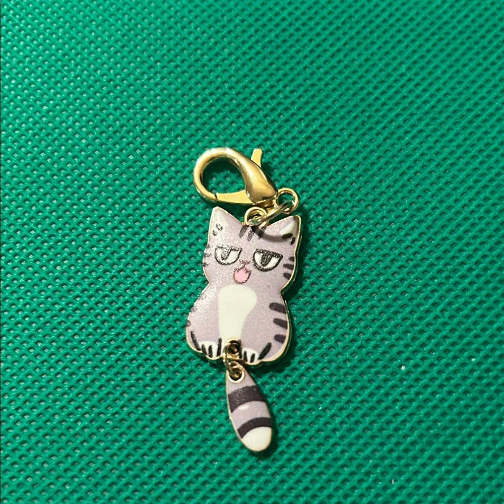 Cute Cat Charm with Gold Clasp